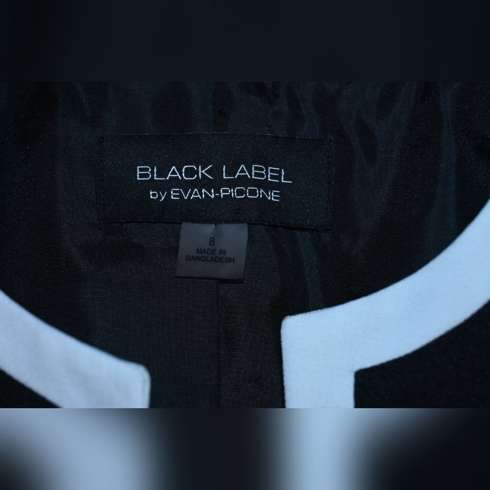 Black Label By Evan Picone of Kasper Group LLC, New York Black & White Blazer 8 - Picture 8 of 16